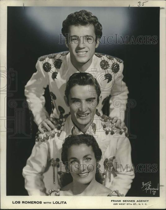 1955 Press Photo The Romeros with Lolita at Xavier Cugat Revue at The Roosevelt.