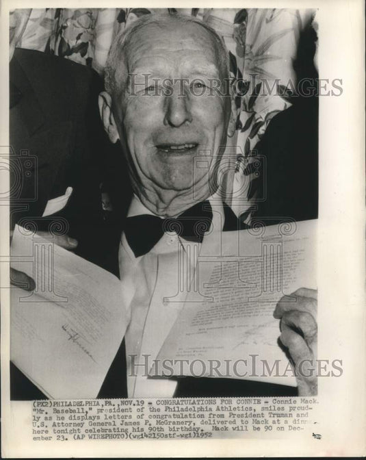 1952 Press Photo Baseball's Connie Mack at 90th Birthday Party - nox32129- Historic Images
