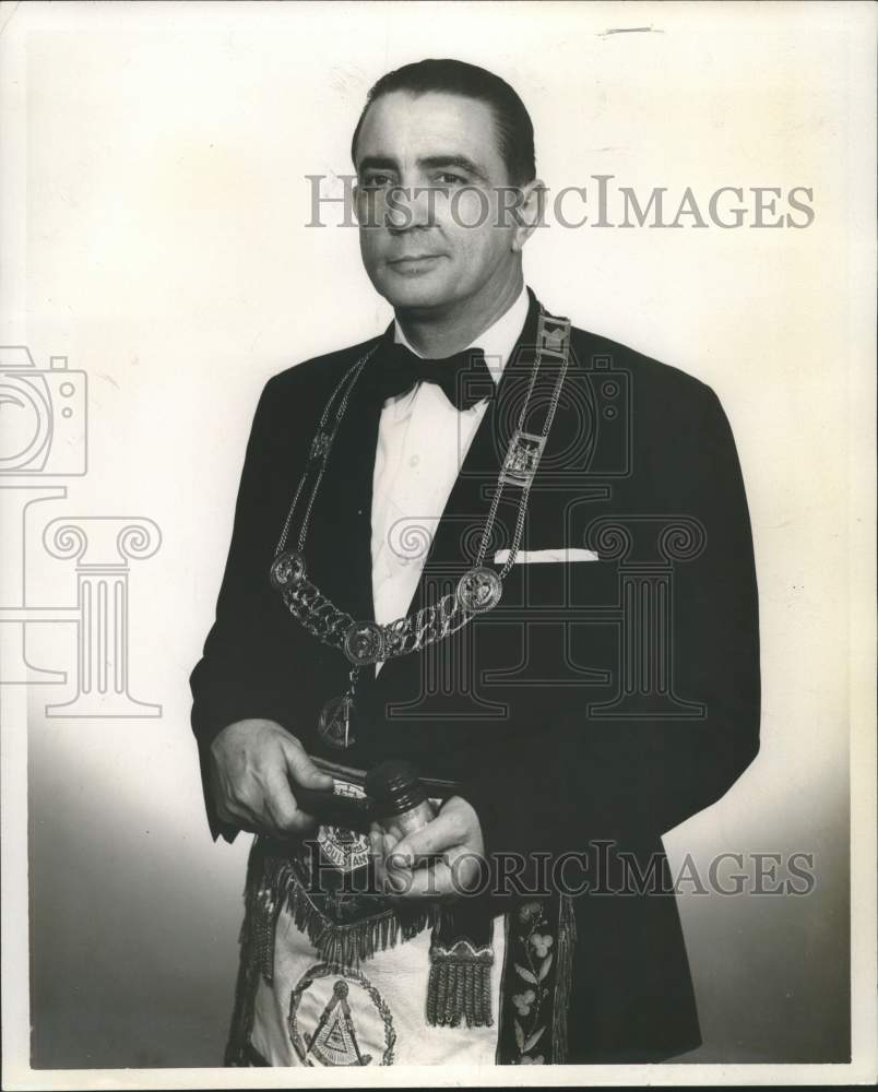 1957 Press Photo D. Allen Long, Grand Master, of the Masons. - nox32266