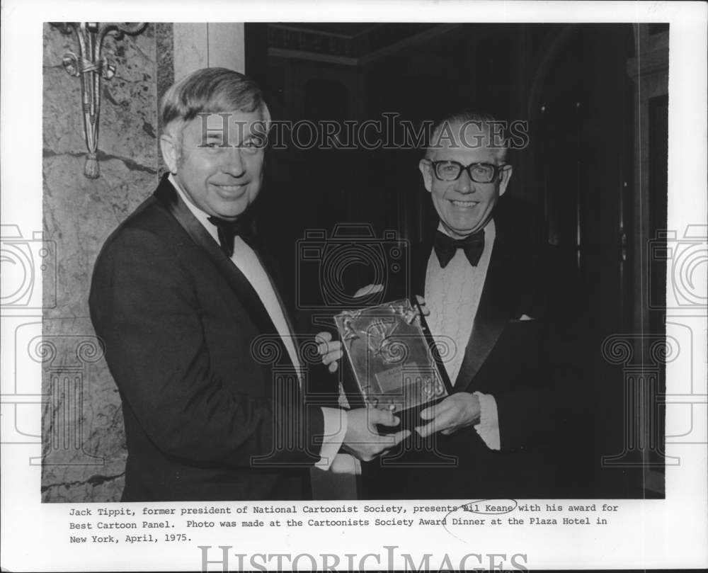 1975 Press Photo National Cartoonist Society Honors Bill Keane - nox32550