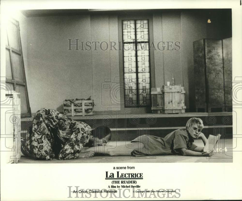 Load image into Gallery viewer, 1989 Press Photo Actors Patrick Chesnais, Miou-Miou in "La Lectrice" - nox32558
