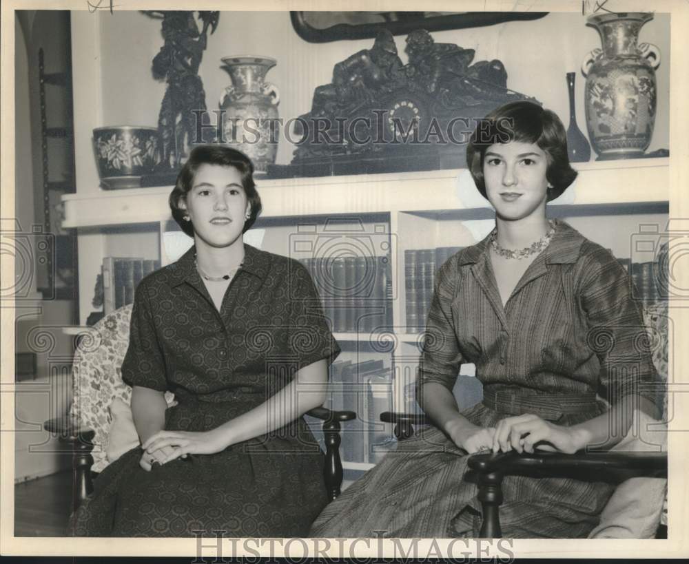 1959 Press Photo Anne and Margot LeBreton - nox32699