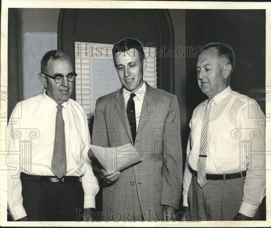 1957 Press Photo American Society of Civil Engineers Award Winner Charles Mansur
