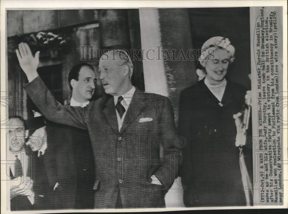 1959 Press Photo Prime Minister Harold Macmillan & wife leave Bromley Town Hall