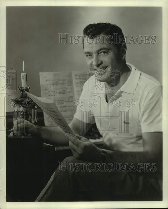 1954 Press Photo Tony Martin at his piano. - nox33133