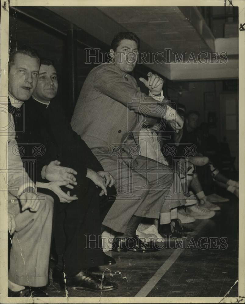 Press Photo Loyola University Official, Coaches at Basketball Game - nox33195