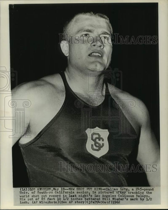 1962 Press Photo Dallas Long cracked the world shot put record in Los Angeles.