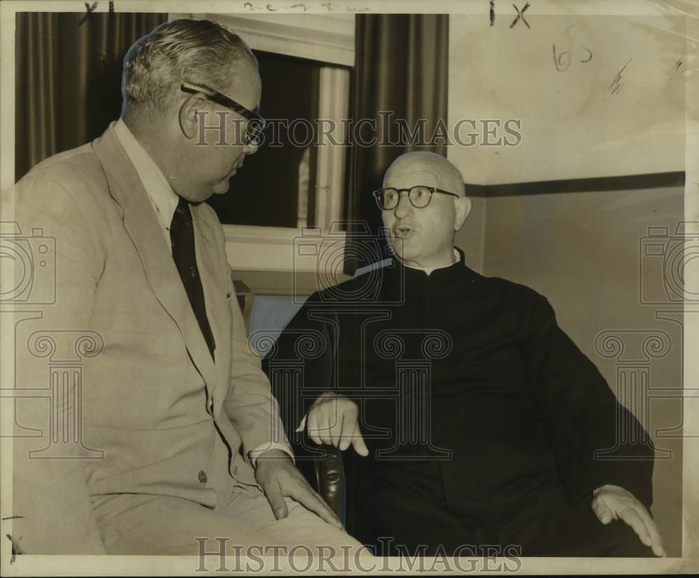 1955 Press Photo Brothers John & Father Jesus Martinez Reunite in New Orleans