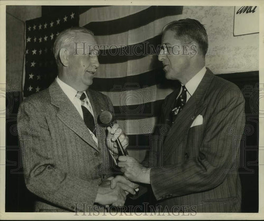 1954 Press Photo Norwood Hingle & Alfred McBryde, Jr. from the Last Man's Club.