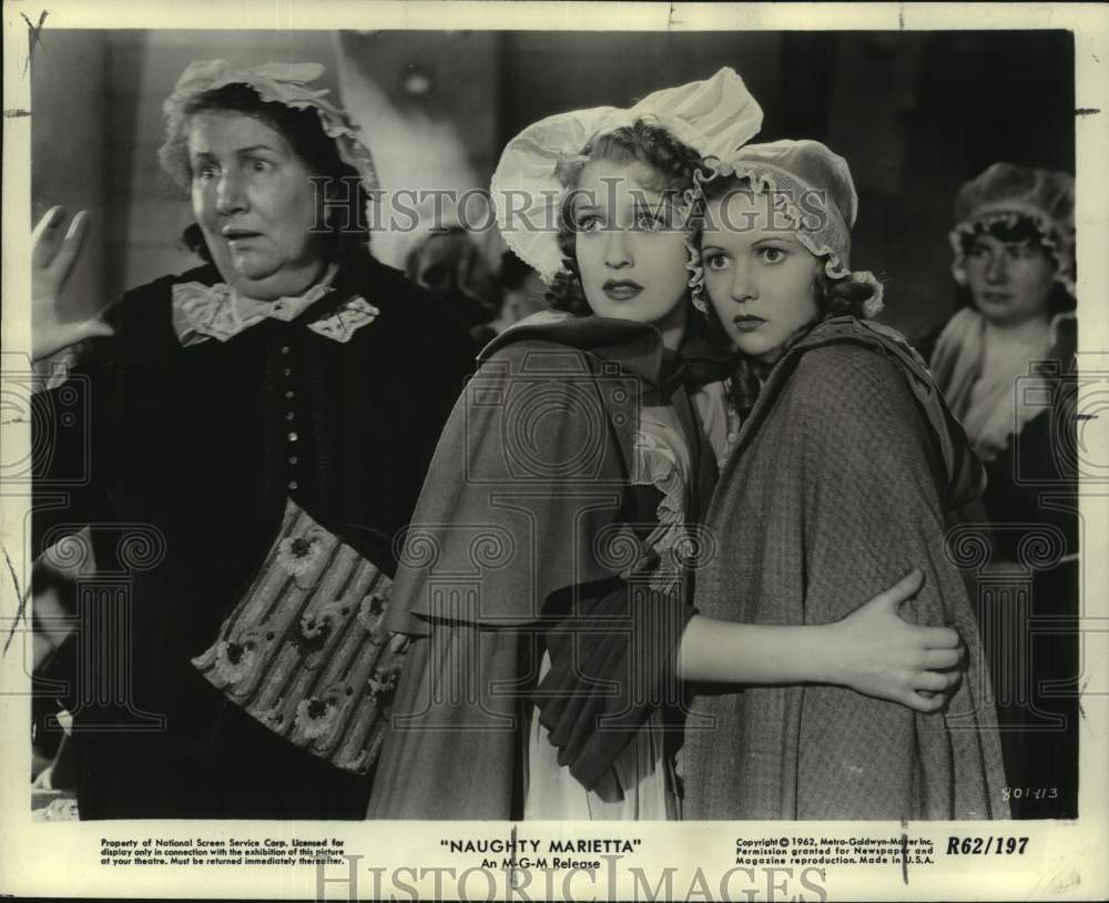 1962 Press Photo Jeannette MacDonald and a fellow actress in "Naughty Marietta"