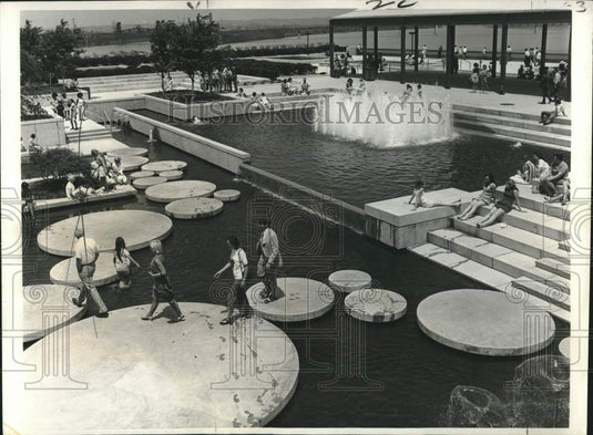 1974 Press Photo New Riverfront Belvedere-Plaza, site of Summer of '74 events.