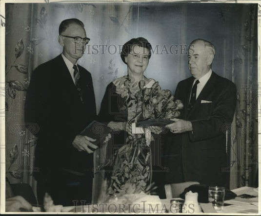 1956 Press Photo Mrs. C.I. Jones & Edgar E. Cayard named man & woman of the year