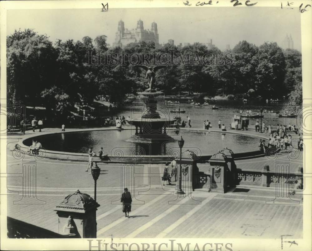 1963 Press Photo Sunday in Central Park, New York City - nox36653- Historic Images