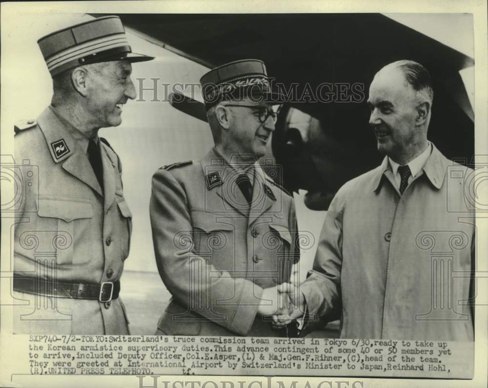 1953 Press Photo Korean Armistice Truce Commission Team Arrives Tokyo