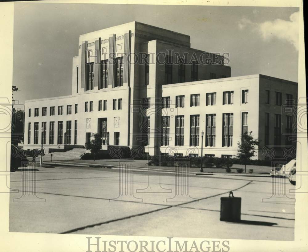 1952 Press Photo The Louisiana State Capitol Annex, adjacent to the Capitol