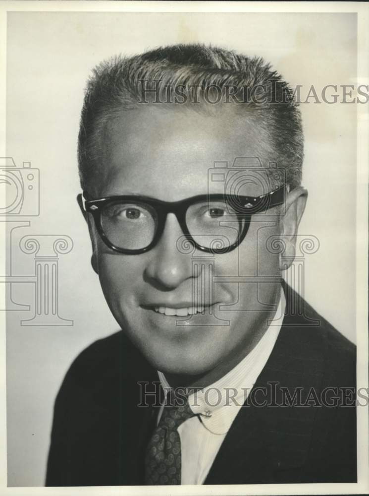 1961 Press Photo Television host Allen Ludden. - nox37771