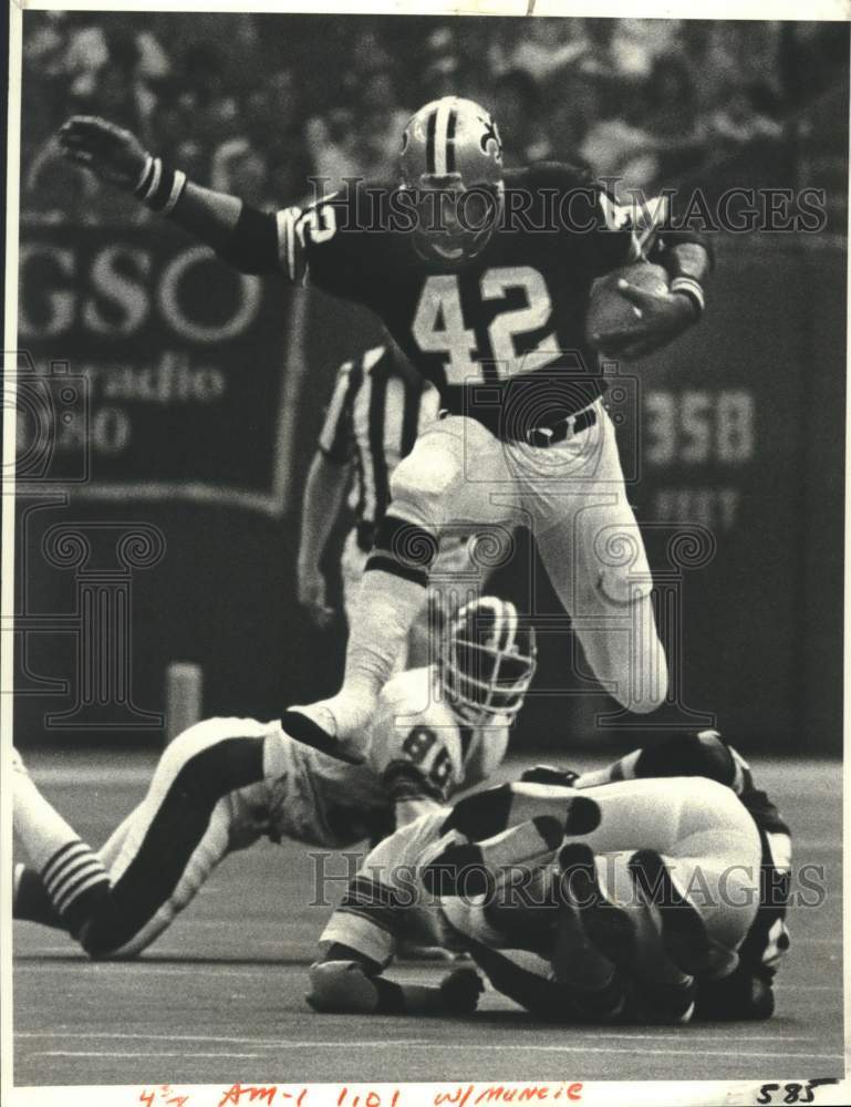 1979 Press Photo New Orleans Saints Footballer Chuck Muncie in Action