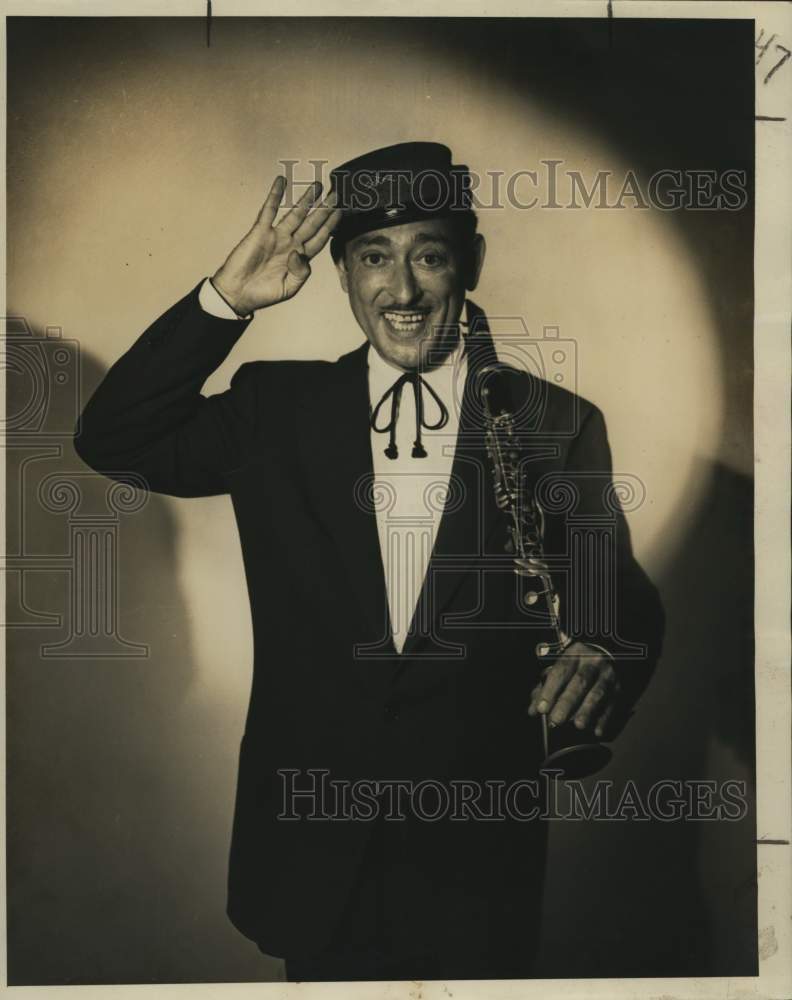 1951 Press Photo Jazz Clarinet Tony Parenti will play at the St. Charles Hotel.- Historic Images