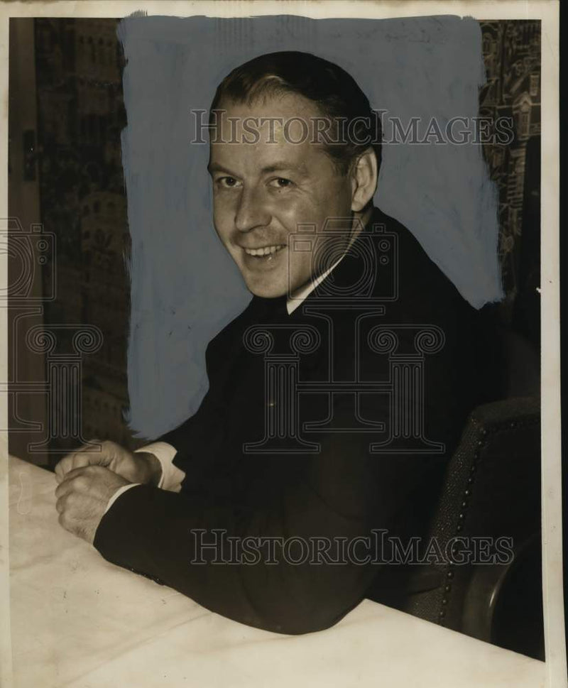 Load image into Gallery viewer, 1954 Press Photo Lawyer Arthur Larson - nox39532
