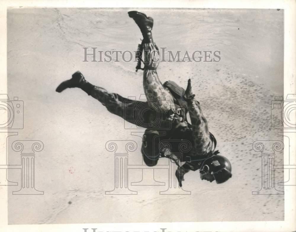 1959 Press Photo Jumper at Joint Parachute Test Facility, El Centro, California