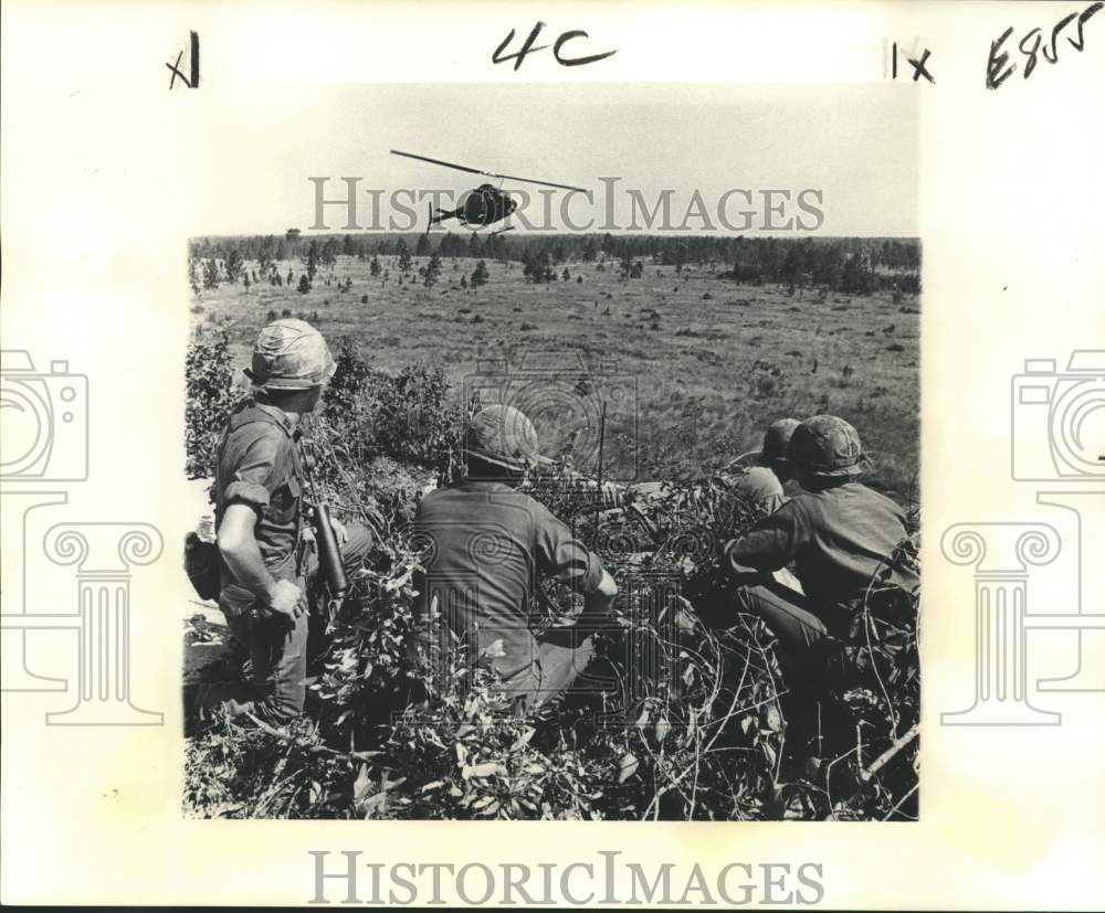 1874 Press Photo Louisiana National Guardsmen Train at Fort Polk, Louisiana
