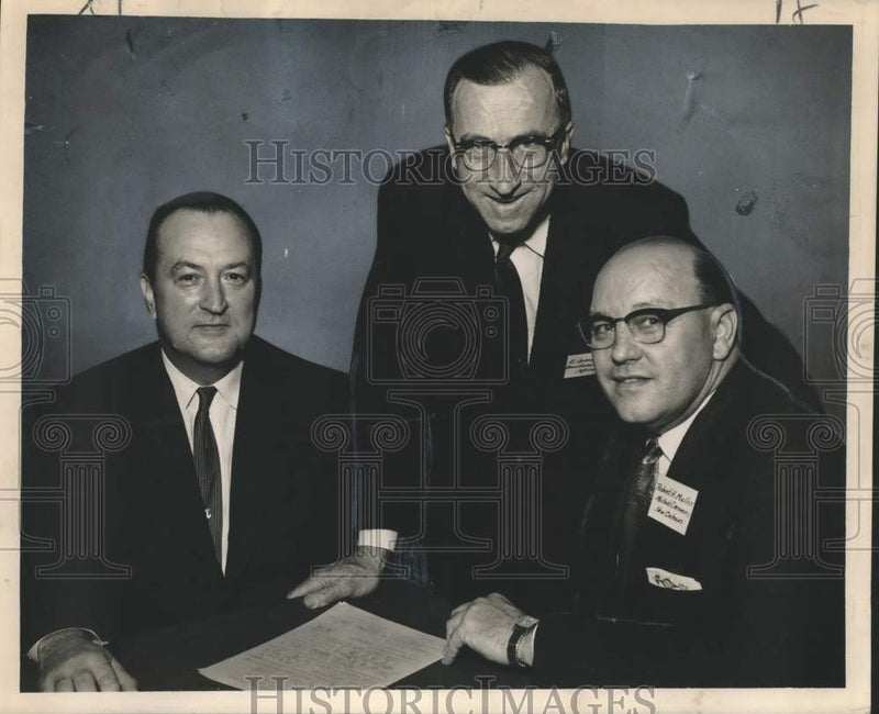 Load image into Gallery viewer, 1959 Press Photo Louisiana Dairy Products Association Officers - nox39855
