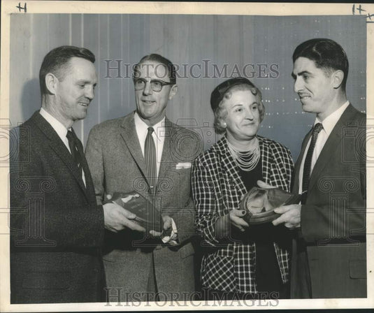 1959 Press Photo Principals attending annual awards presentations of Gentilly.
