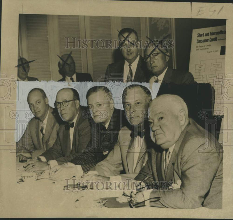 Load image into Gallery viewer, 1957 Press Photo National Consumer Finance Association Officers, New Orleans
