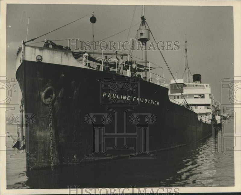Load image into Gallery viewer, 1941 Press Photo German Tanker Pauline Friederich in U.S. Custody, Boston
