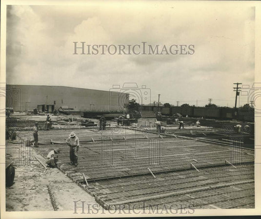 1949 Press Photo Pauline Street Wharf under construction. - nox39967