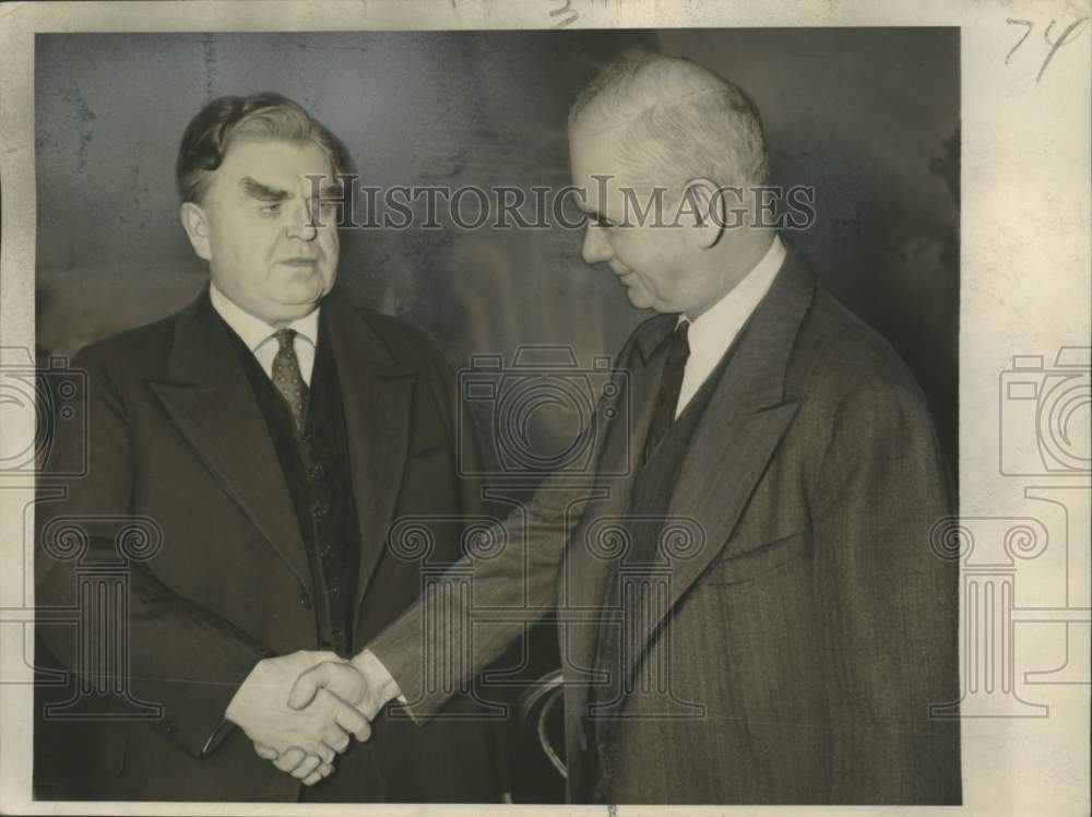 1940 Press Photo John L Lewis shaking hands with Philip Murray at CIO convention- Historic Images