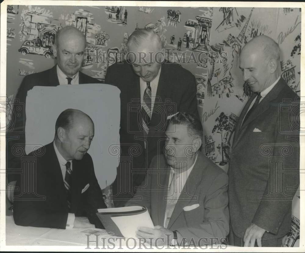 1958 Press Photo Esso Standard Oil Meeting Participants - nox40171