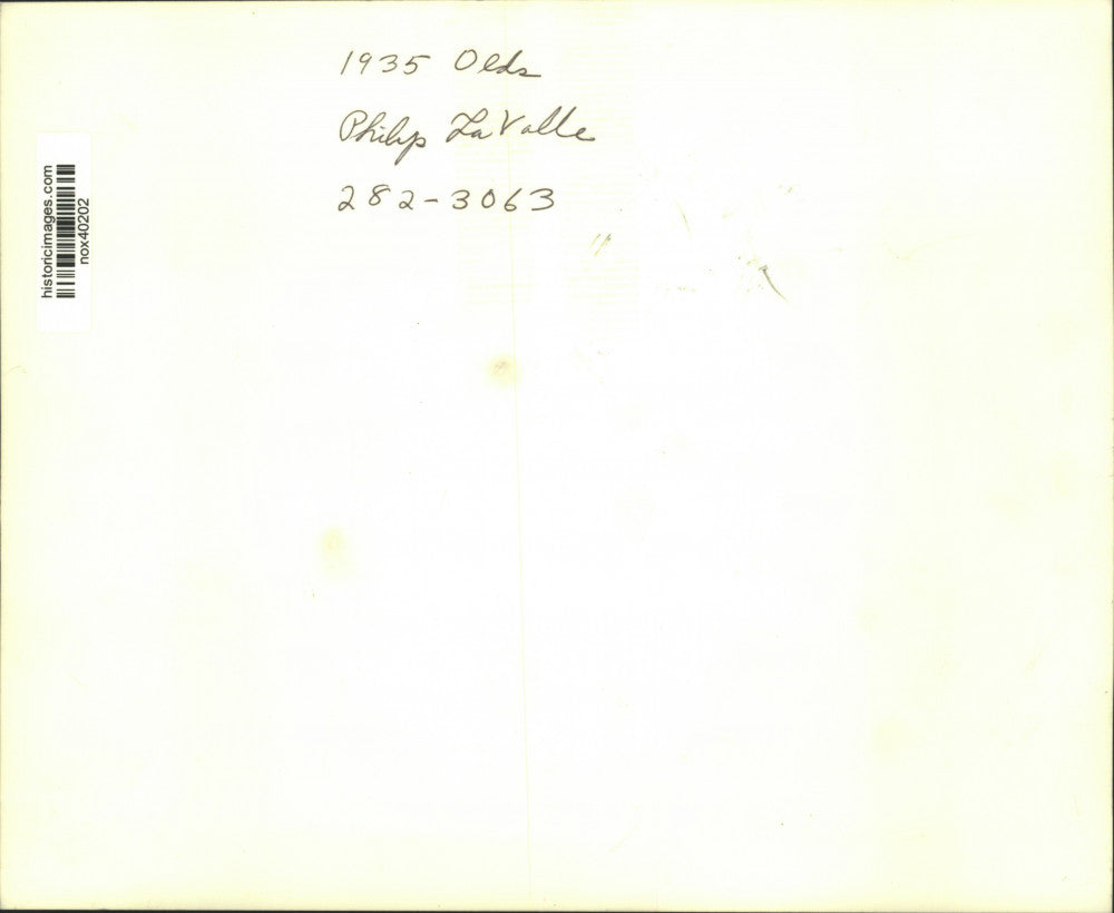 Press Photo Orleanian Philip La Valle with 1935 Oldsmobile - nox40202