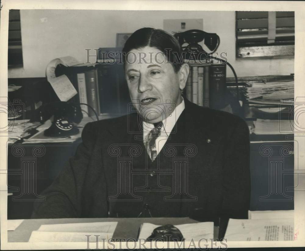 1945 Press Photo Dr. Leo J. Lasalle, dean of LSU&#39;s college of engineering.- Historic Images