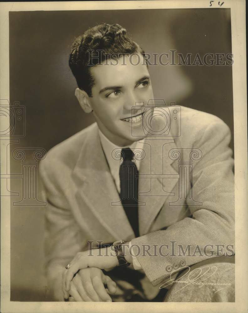 1944 Press Photo Comedian Neal Stanley of Neal Stanley &amp; Marti - nox40534- Historic Images