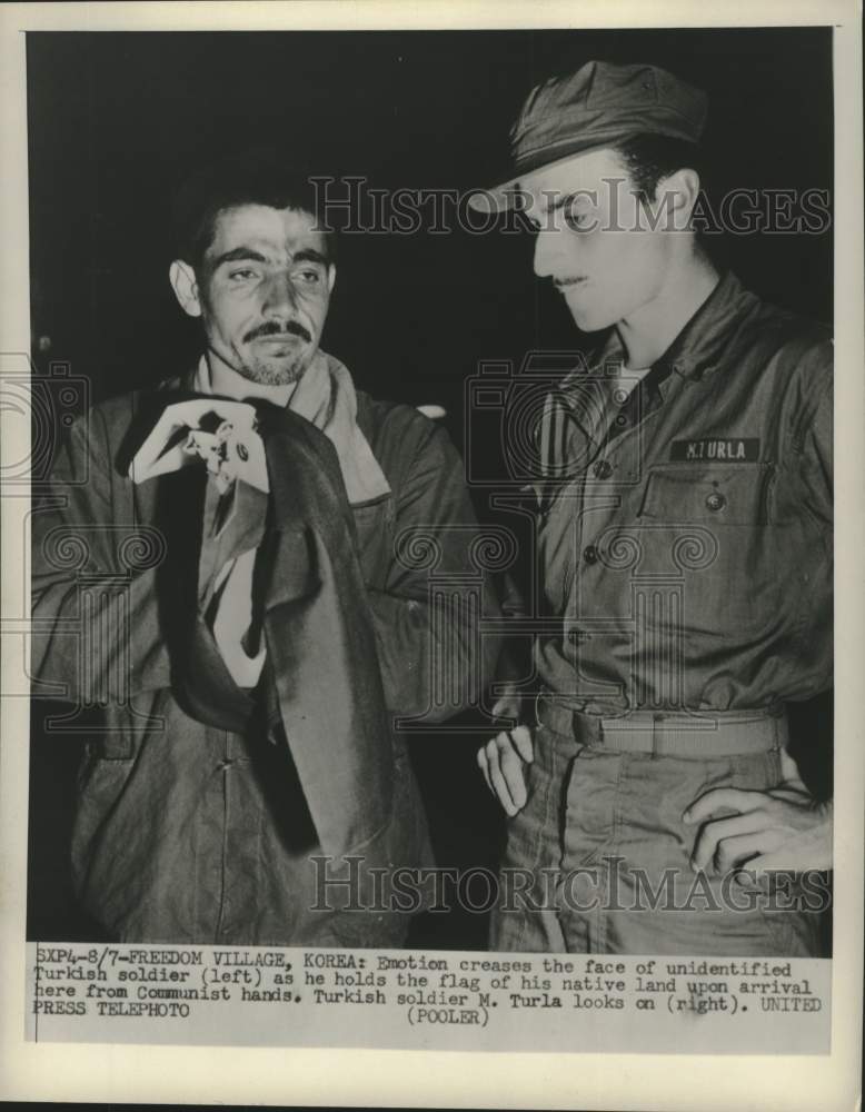 1953 Press Photo Turkish soldier arriving at Freedom Village, Korea. - nox40691