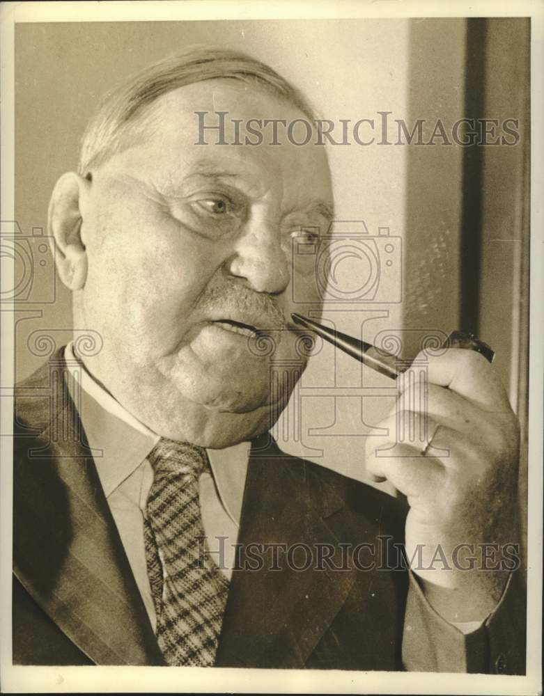 1941 Press Photo Charles Palmer, is in his 67th year in the newspaper business.- Historic Images