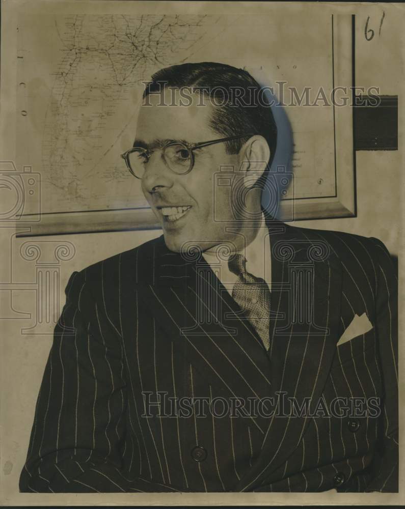 1948 Press Photo Roberto Machado of the Venezuela Consul - nox41013