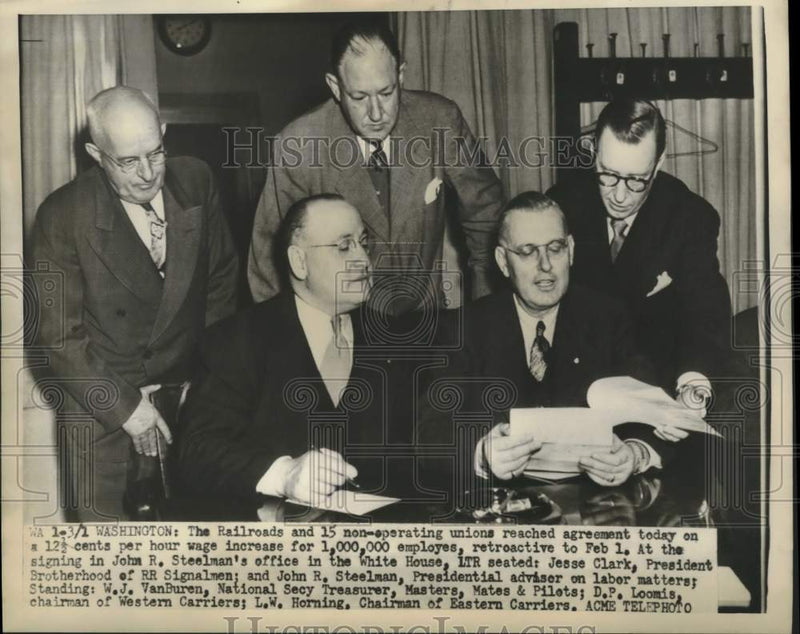Load image into Gallery viewer, 1951 Press Photo Presidential Advisor John R. Steelman Signs Labor Agreement
