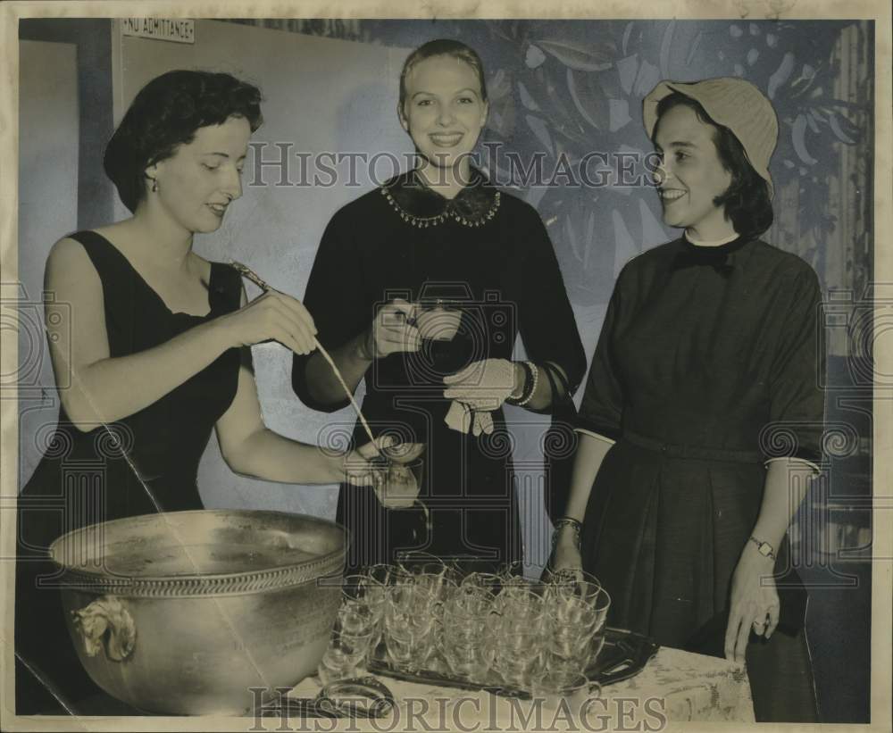 1959 Press Photo Mrs. Richard Martin, Mrs. Nims Gage Ochsner, &amp; Mrs.John Treen.