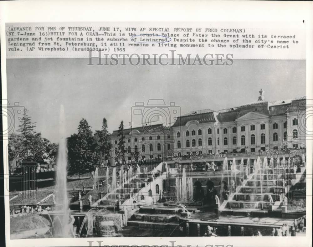 1965 Press Photo The Palace of Peter the Great in the suburbs of Leningrad