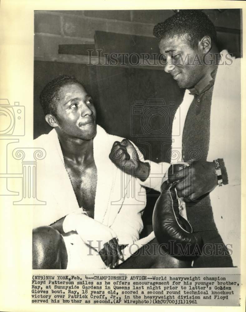 1961 Press Photo Floyd Patterson encourages to his brother Ray in Queen&#39;s bout.- Historic Images