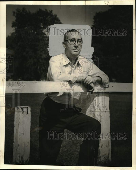 1953 Press Photo Author of "The Plantation" Ovid William Pierce - nox42039