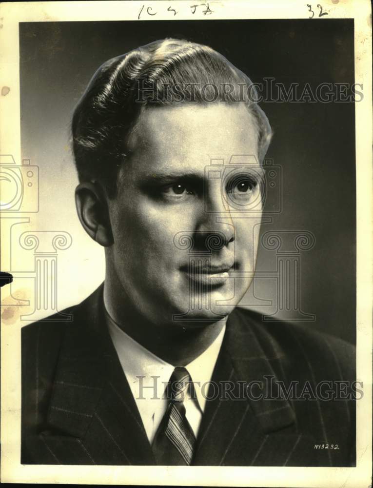 Load image into Gallery viewer, 1952 Press Photo James Pease bass-baritone to perform in New Orleans Opera House
