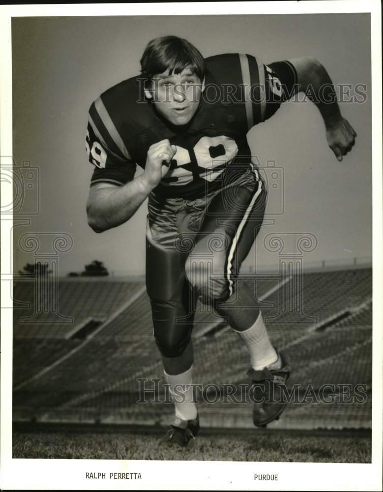 Load image into Gallery viewer, 1975 Press Photo Purdue University Football Player Ralph Perretta - nox42239
