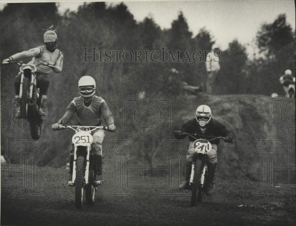 1975 Press Photo Motorcycle Race at Motocross West, Louisiana - nox43122- Historic Images