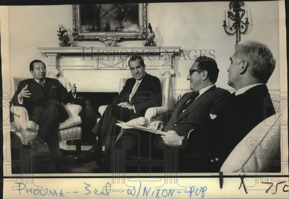 1972 Press Photo Laotian Prime Minister Meets Nixon & Kissinger, Washington
