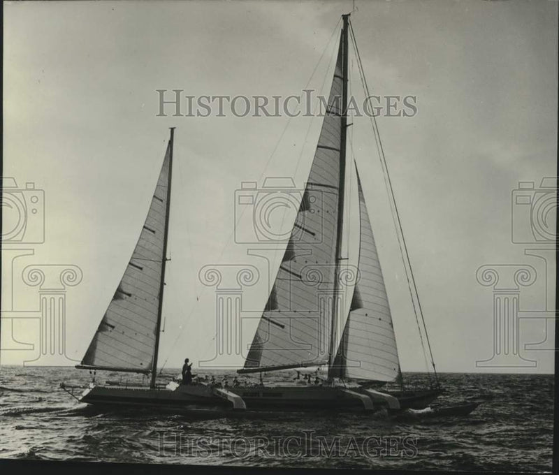 Load image into Gallery viewer, 1982 Press Photo Sailboats out on the water. - nox44459
