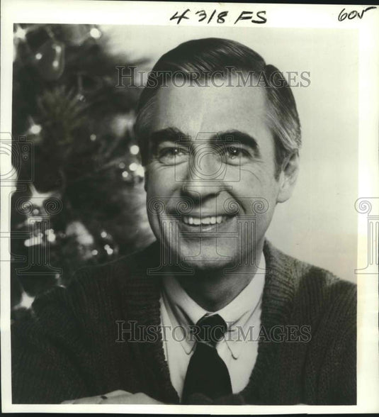 1979 Press Photo Fred Rogers of "Christmastime with Mister Rogers"- Historic Images