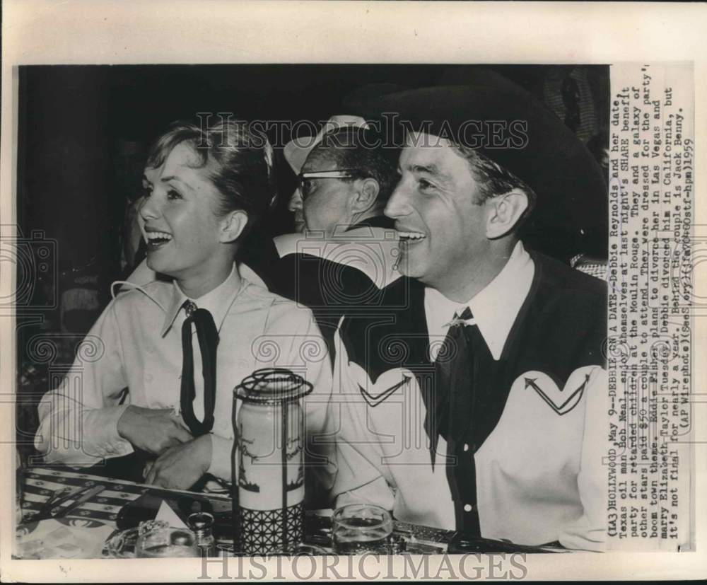 1959 Press Photo Actress Debbie Reynolds, Oilman Bob Neal at Hollywood Benefit- Historic Images